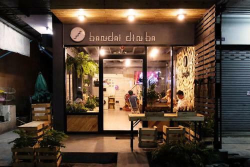 Albergue Dinba Poshtel