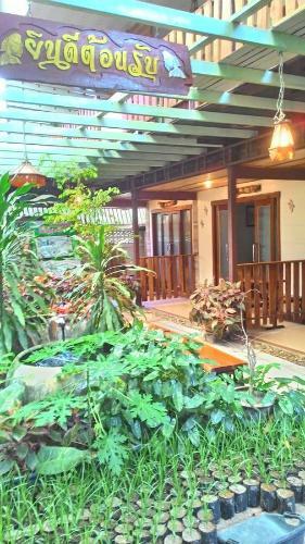 Hostal Baan Kitsada