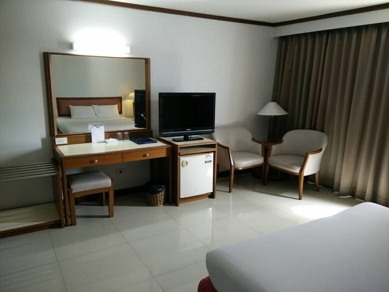 Friday Hotel