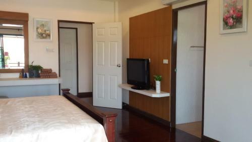 Hostal Rimtalay Angsila Guesthouse