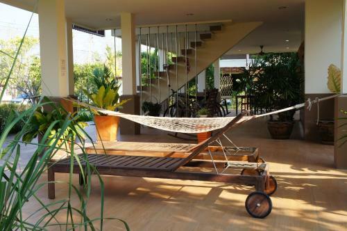 Hostal Rimtalay Angsila Guesthouse