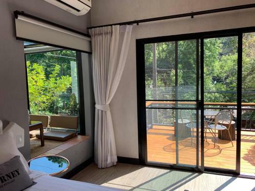 Hotel The Loft Hillside Montarnthong