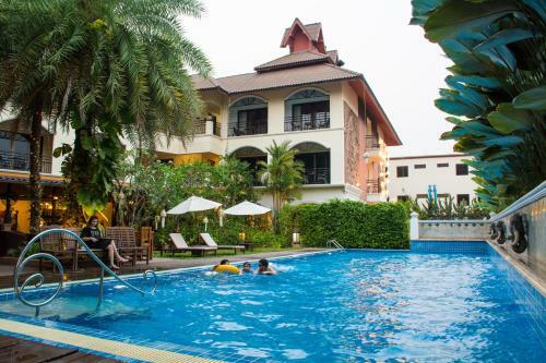 Phoom Thai Garden Hotel