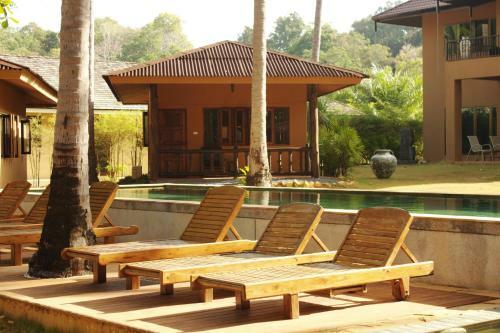 Hotel Melina Beach Front Bungalows