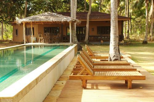 Hotel Melina Beach Front Bungalows