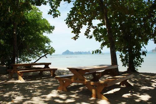 Hotel Melina Beach Front Bungalows