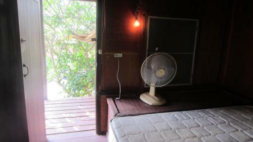 Hotel Charung Bungalows