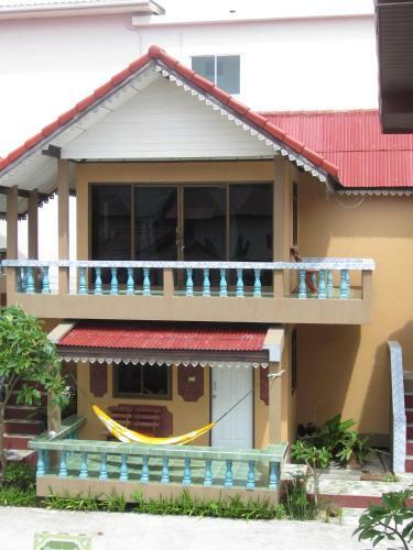 Hotel Charung Bungalows