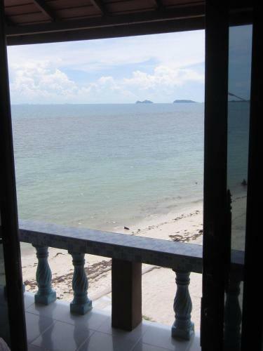 Hotel Charung Bungalows