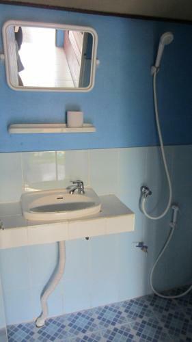 Hotel Charung Bungalows