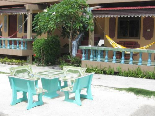 Hotel Charung Bungalows