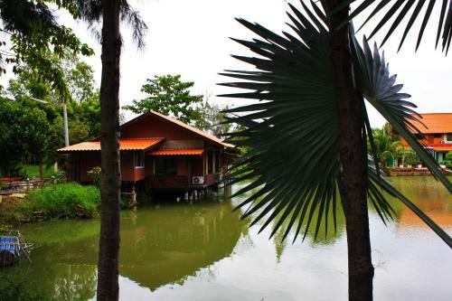 Hostal Jorakae Samphan Resort