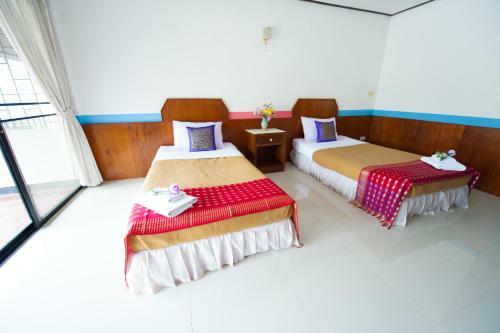 Hotel Nangpaya Hill Resort