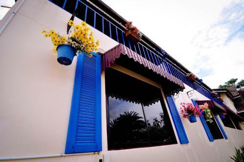 Hotel Nangpaya Hill Resort
