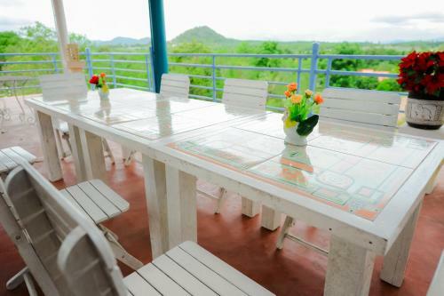 Hotel Nangpaya Hill Resort