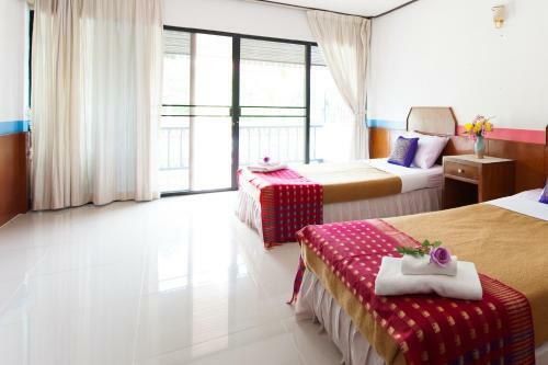 Hotel Nangpaya Hill Resort