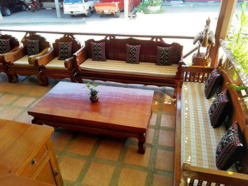 Mitkhoonyoum Hotel