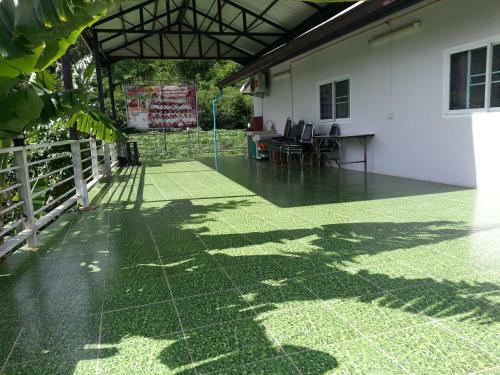 Hotel Baan Khaoneawdum