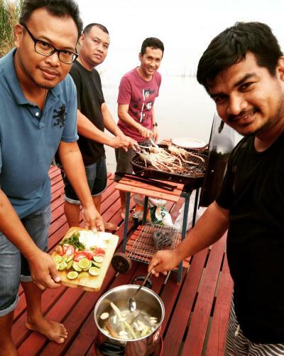 Hotel Charn Mai Chai Lay