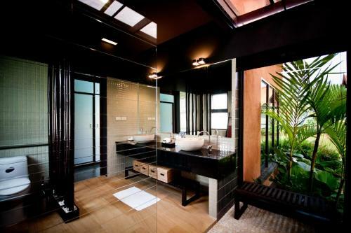 Tha Lane Bay Villas