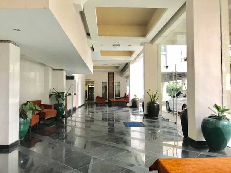 Apartamentos Twin Peaks Sukhumvit Suites
