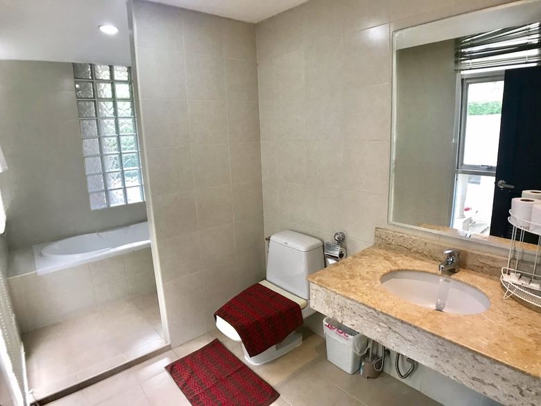 Apartamentos Twin Peaks Sukhumvit Suites