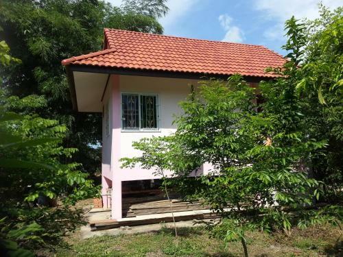 Hostal Baan Suan Pa Payoong Resort