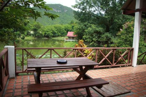 Hotel River Kwai Park & Resort