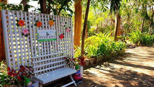 Hotel River Kwai Park & Resort