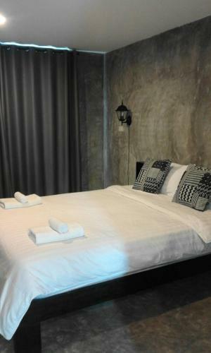 Come Moon Loft Hotel