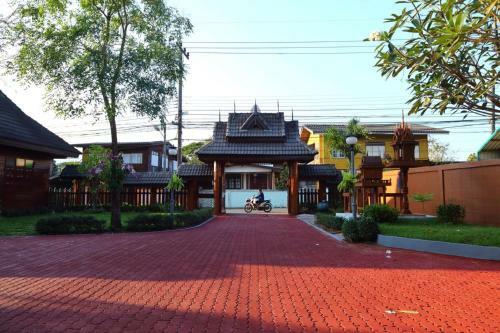 Lodge Long Long Homestay