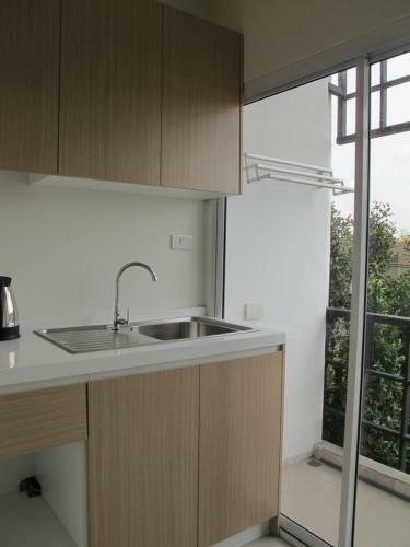 Hotel Plern Pailin Service Apartment