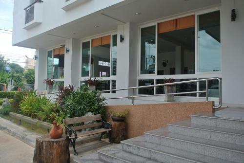 Phaiboon Place Hotel