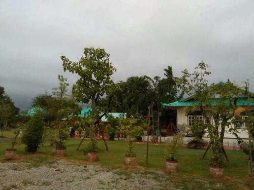 Hotel Ruenkhawhom Residence