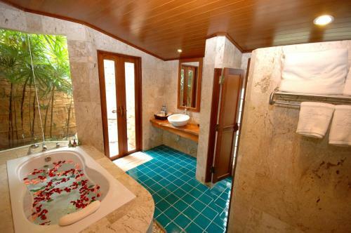 Hotel Sunrise Tropical Resort