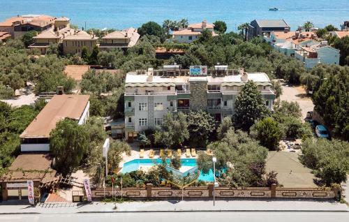 Hotel Palm Way Otel K���kkuyu