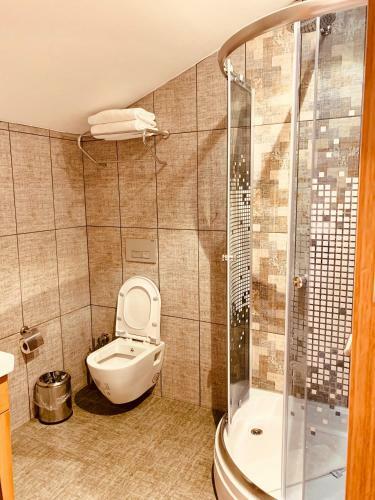 Golden Inn Hotel Uzung�l