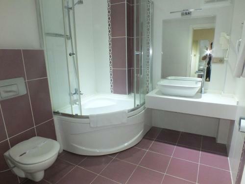Grand Ahos Hotel & Spa
