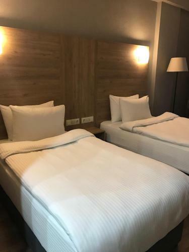 Neh?r Hotel Ke?an