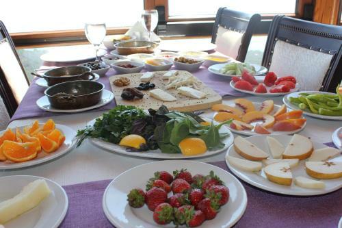 Hostal Assos Kartal Yuvasi Hotel