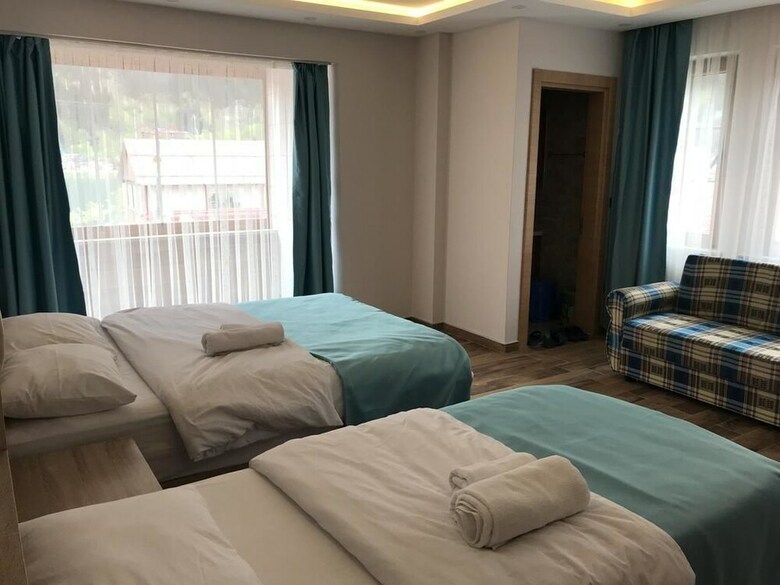 Danis Motel