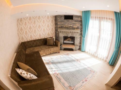 Elif Inan Hotel