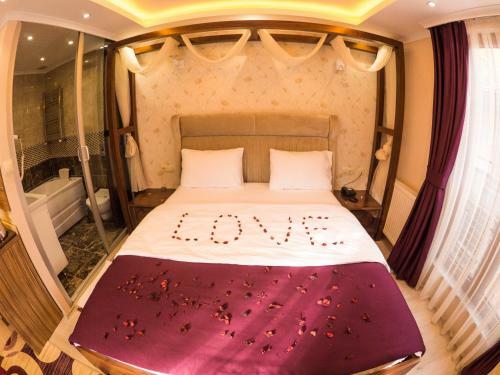 Elif Inan Hotel