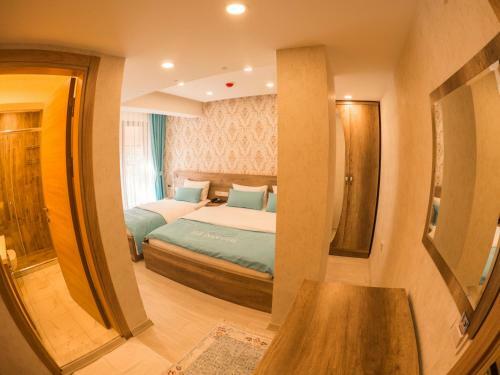 Elif Inan Hotel