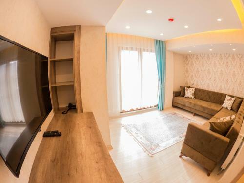 Elif Inan Hotel