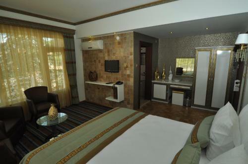 Lalehan Hotel
