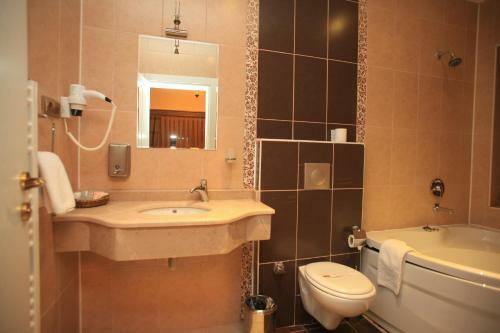Lalehan Hotel