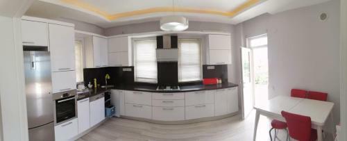 Triplex Yellow Villa For Families