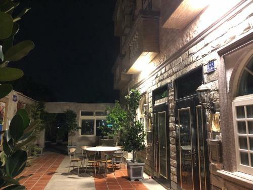 Bed & Breakfast Dayi Villa
