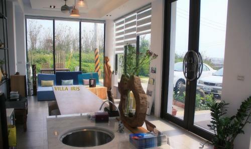 Villa Iris
